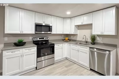 627 NW 6th Ct, McMinnville, OR 97128 - Photo 3