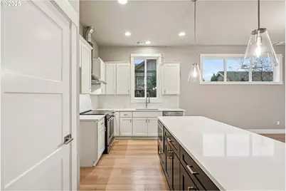 8774 SW 176th Ave, Beaverton, OR 97007 - Photo 7