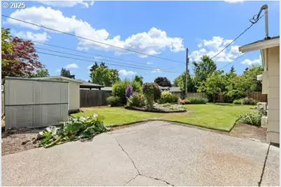 2065 Providence St, Eugene, OR 97401 - Photo 27