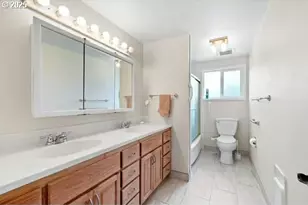 2065 Providence St, Eugene, OR 97401 - Photo 7