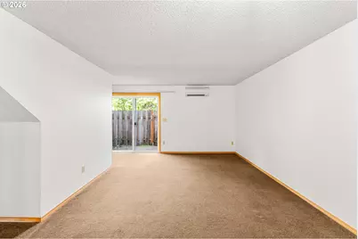 3305 E Vittoria Way #6, Newberg, OR 97132 - Photo 11