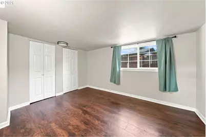 425 W Elm St, Roseburg, OR 97471 - Photo 25