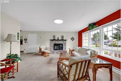 1415 20th St, Florence, OR 97439 - Photo 7