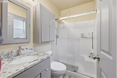 1890 Taylor St, Eugene, OR 97405 - Photo 27