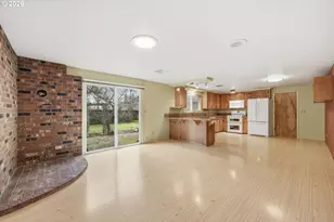 1890 Taylor St, Eugene, OR 97405 - Photo 7