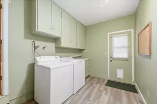 1890 Taylor St, Eugene, OR 97405 - Photo 21