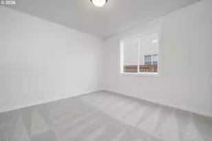 2329 E Wolfpack St, La Center, WA 98629 - Photo 9