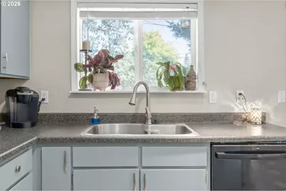 25221 Cheney Dr, Veneta, OR 97487 - Photo 13