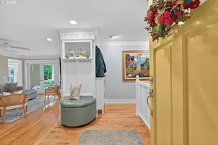 18665 Trillium Dr, West Linn, OR 97068 - Photo 3