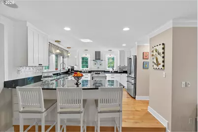 18665 Trillium Dr, West Linn, OR 97068 - Photo 9