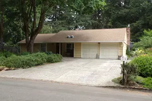 18536 Longfellow Ave, Lake Oswego, OR 97035 - Photo 3