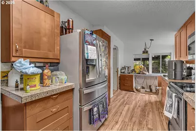 16000 SE Powell Blvd #6, Portland, OR 97236 - Photo 15