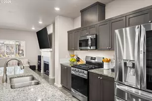 14203 SW 169th Ave, Portland, OR 97224 - Photo 11