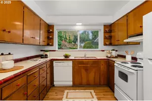 5381-5383 SW Humphrey Blvd, Portland, OR 97221 - Photo 13