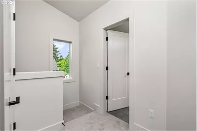 5601 SE Bybee Blvd #B, Portland, OR 97202 - Photo 9