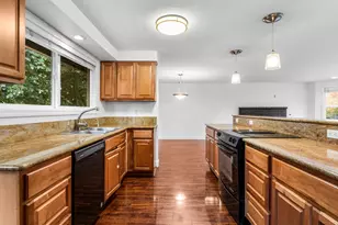15815 SW 88th Ave, Portland, OR 97224 - Photo 5