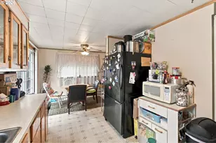 306 SE Front St, Winlock, WA 98596 - Photo 11