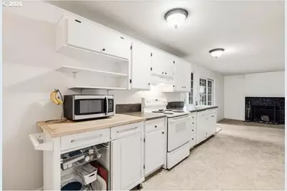 12740 SW Hart Rd, Beaverton, OR 97008 - Photo 11