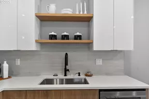 15611 SE Meadowlark Ln, Milwaukie, OR 97267 - Photo 9