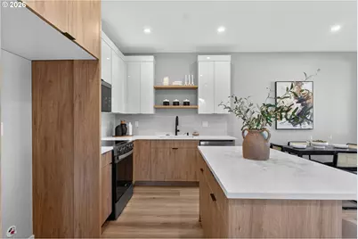 15611 SE Meadowlark Ln, Milwaukie, OR 97267 - Photo 7