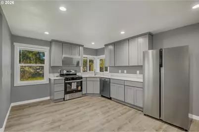 12828 SE Bush St, Portland, OR 97236 - Photo 9