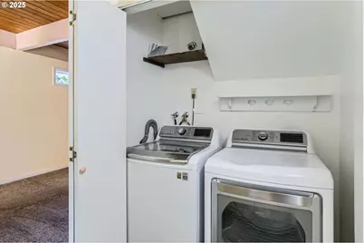 5344 NW Innisbrook Pl, Portland, OR 97229 - Photo 21