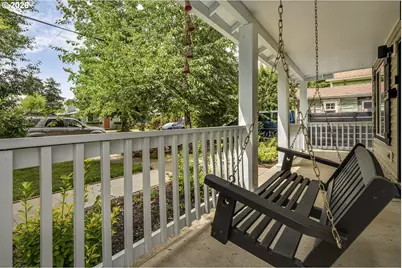 6223 N Yale St, Portland, OR 97203 - Photo 5
