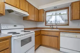 7295 NW Poverty Bend Rd, McMinnville, OR 97128 - Photo 11