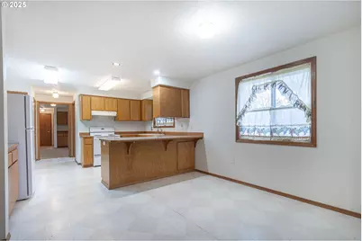 7295 NW Poverty Bend Rd, McMinnville, OR 97128 - Photo 5