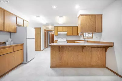 7295 NW Poverty Bend Rd, McMinnville, OR 97128 - Photo 7