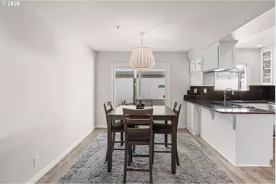 604 N Hayden Bay Dr, Portland, OR 97217 - Photo 7