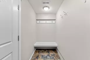 18272 SW Anna Mae Ln, Beaverton, OR 97003 - Photo 27