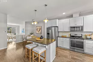 18272 SW Anna Mae Ln, Beaverton, OR 97003 - Photo 7