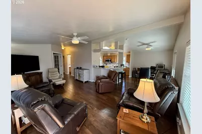 3050 Knott Ter, Coos Bay, OR 97420 - Photo 3