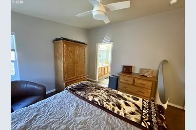 3050 Knott Ter, Coos Bay, OR 97420 - Photo 11