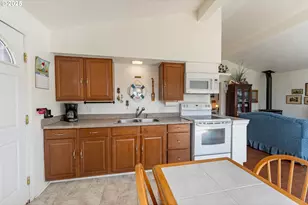5305 NE 49th St, Neotsu, OR 97364 - Photo 15