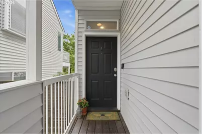13620 SW Blue Spruce Ct, Portland, OR 97224 - Photo 3