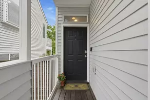 13620 SW Blue Spruce Ct, Portland, OR 97224 - Photo 3
