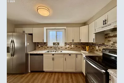 460 2nd Ave, Coos Bay, OR 97420 - Photo 7