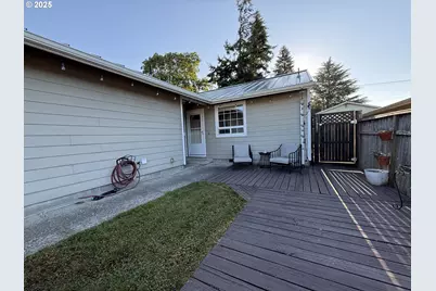 460 2nd Ave, Coos Bay, OR 97420 - Photo 35