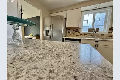 460 2nd Ave, Coos Bay, OR 97420 - Photo 9