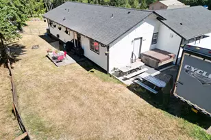 275 Studebaker Spur 2, Castle Rock, WA 98611 - Photo 7
