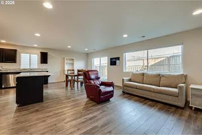 2102 S Sandhill Way, Ridgefield, WA 98642 - Photo 5