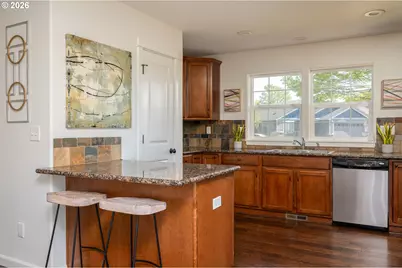 718 Trinity Ct, Molalla, OR 97038 - Photo 19