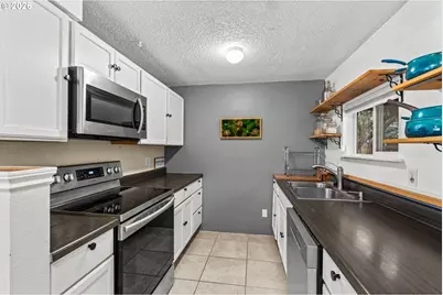 292 NE Conifer Blvd, Corvallis, OR 97330 - Photo 11