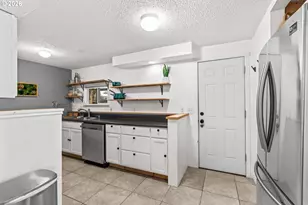 292 NE Conifer Blvd, Corvallis, OR 97330 - Photo 9