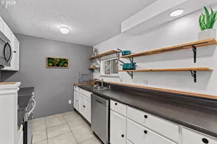 292 NE Conifer Blvd, Corvallis, OR 97330 - Photo 11