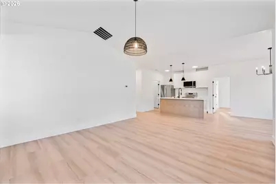 176 Wake Robin Ln, Longview, WA 98632 - Photo 5