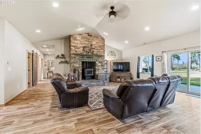 371 Toledo Vader Rd, Toledo, WA 98591 - Photo 15