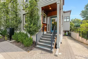 7952 SE 6th Ave, Portland, OR 97202 - Photo 3